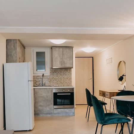 Best House, Central Luxury Apartment, Agiou Nikolaou, Patra Exterior photo